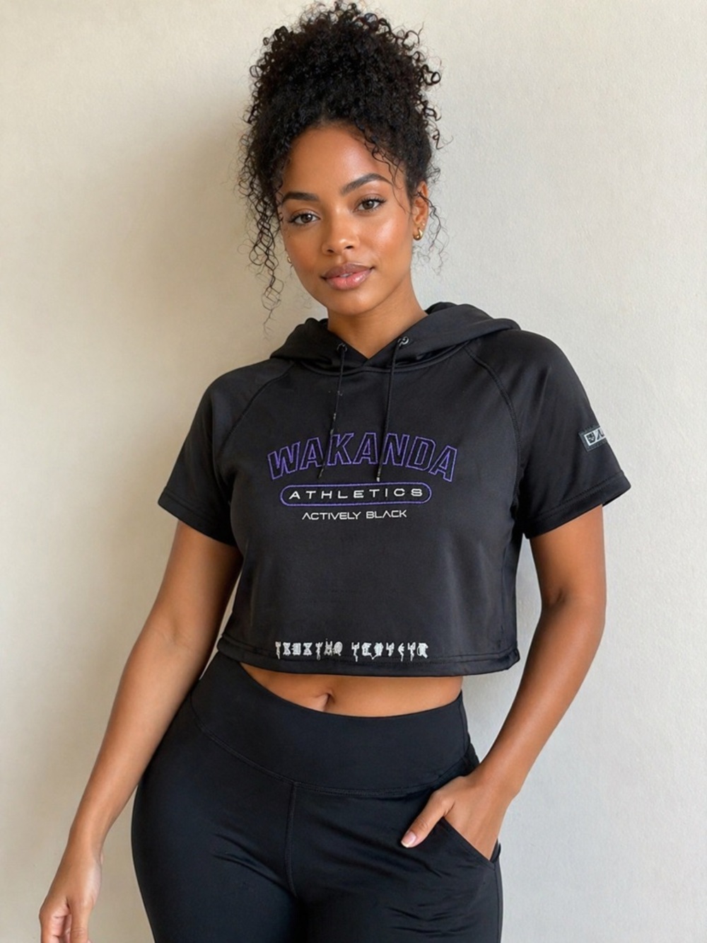 “Actively Black Wakanda Athletics Cropped Hoodie NWT Marvel Black Panther